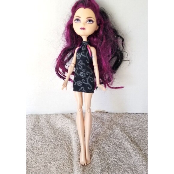 Ever After High RAVEN Doll Monster High City of Frights Dress Mattel Articulated - Picture 1 of 10
